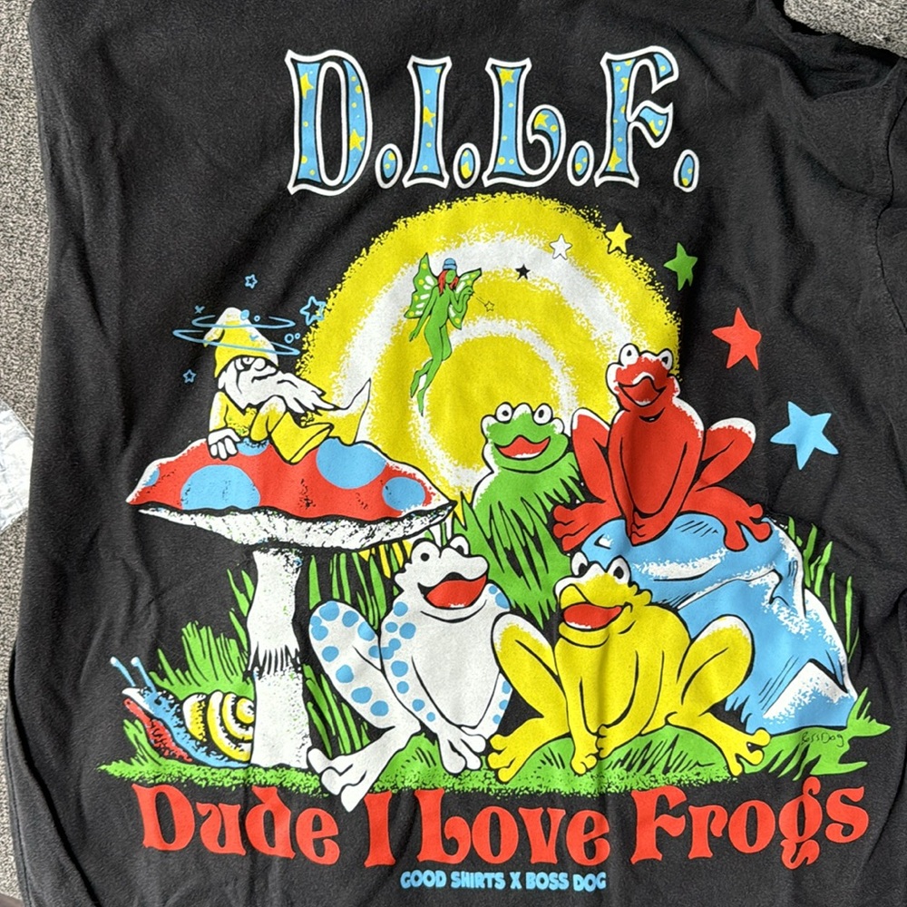 Men’s Medium frog shirt